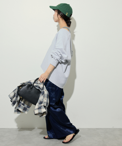 美品 24AW SLOBE IENA スローブイエナ ラメVネックニット プルオーバー セーター ライトブルー レディース 古着 中古 USED 美品 24AW SLOBE IENA スローブイエナ ラメVネックニット プル