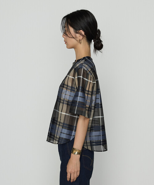 K.T KIYOKO TAKASE(キヨコタカセ)の「シルクオーガンジードビーチェック タックプルブラウス(シャツ/ブラウス・レディース・ブラウン系その他/ブルー系その他・9号/11号)」の11枚目の写真