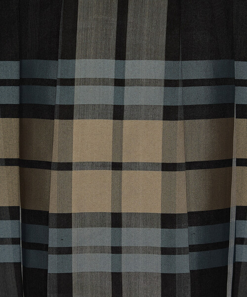 K.T KIYOKO TAKASE(キヨコタカセ)の「シルクオーガンジードビーチェック タックプルブラウス(シャツ/ブラウス・レディース・ブラウン系その他/ブルー系その他・9号/11号)」の17枚目の写真