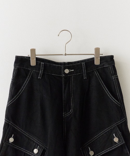 Theater code(シアターコード)の「【26SS再入荷】White Stitching Half Cargo Denim Pants/ホワイトステッチ ハーフカーゴデニムパンツメンズ メンズ 夏物 夏服(デニムパンツ・メンズ・ブラック/ライトブルー・L/M)」の4枚目の写真
