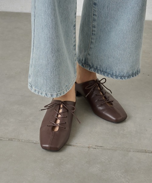 COLONY 2139(コロニートゥーワンスリーナイン)の「レースアップミュール(サンダル・レディース・ブラック/ブラウン・MEDIUM/LARGE)」の7枚目の写真