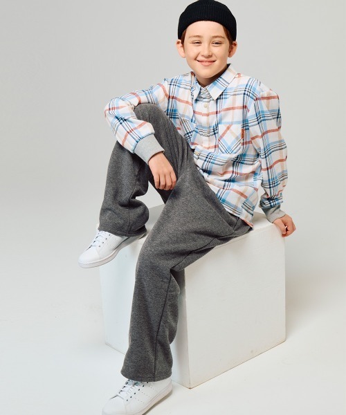 KRIFF MAYER Kid's Collection（クリフメイヤーキッズコレクション）の「裏シャギーゆるパンツ（スウェットパンツ・キッズ・チャコール/ダークブルー/グレー/ブラック/カーキ・140/130/170/160/150/120）」の9枚目の写真