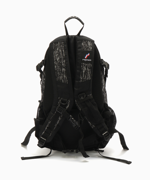 417 EDIFICE（フォーワンセブンエディフィス）の「FRENDO VESUBIE 16（バックパック/リュック・メンズ・ブラック/シルバー・FREE）」の4枚目の写真