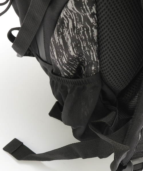 417 EDIFICE（フォーワンセブンエディフィス）の「FRENDO VESUBIE 16（バックパック/リュック・メンズ・ブラック/シルバー・FREE）」の10枚目の写真