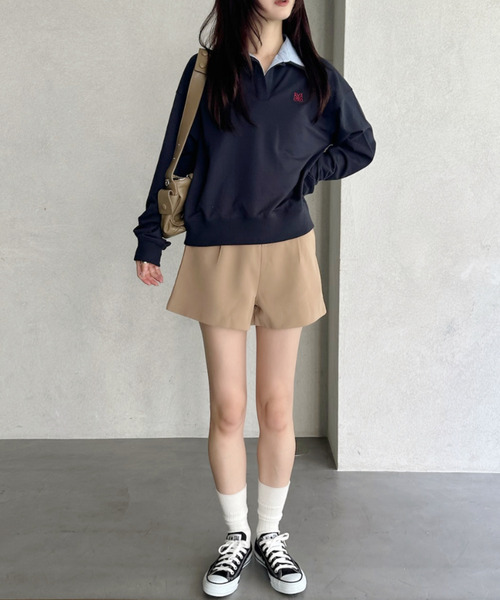 Ada.(エイダ)の「レイヤード ダブルカラー スキッパー スウェット(スウェット・レディース・グレイッシュベージュ/オートミール/ネイビー・FREE)」の11枚目の写真