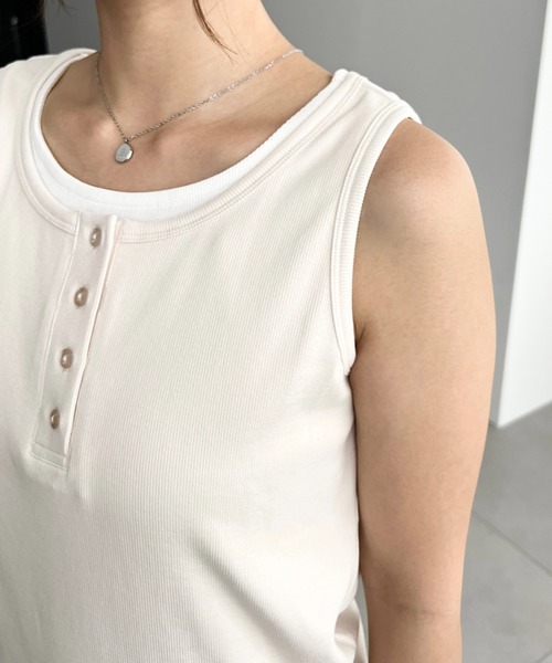 moment+(モーメントプラス)の「ヘンリータンク+ベーシックタンク2枚セット(Tシャツ/カットソー・レディース・ネイビー/ブラック/アイボリー/杢グレー/レッド/ピンク・M/L)」の14枚目の写真