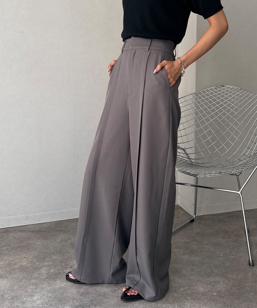 NOGLE(ノグル)の「【NOGLE/ノグル】センタータックスラックス(スラックス・レディース・グレー/アイボリー/ブラウン/ブラック・S/M)」の3枚目の写真