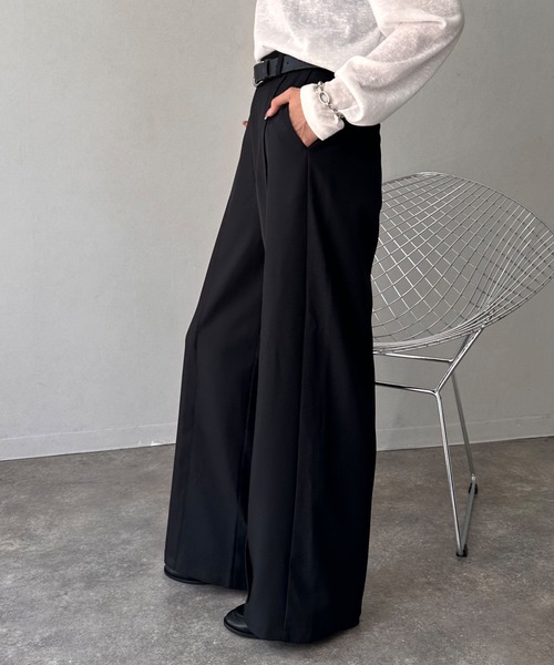 NOGLE(ノグル)の「【NOGLE/ノグル】センタータックスラックス(スラックス・レディース・グレー/アイボリー/ブラウン/ブラック・S/M)」の10枚目の写真