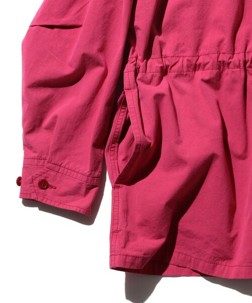 BEAMS PLUS(ビームスプラス)の「ハイデンシティ クロス ガーメントダイ アノラック パーカー(ブルゾン・メンズ・ラベンダー/ミント/レッド系その他/オレンジ系その他4・M/L/XL/S)」の5枚目の写真