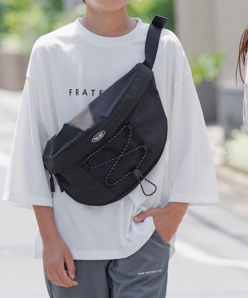 GLOBAL WORK（グローバルワーク）の「撥水ボディBAG/キッズ/577699（ボディバッグ/ウエストポーチ・キッズ・ブラック/オフホワイト・FREE）」の7枚目の写真