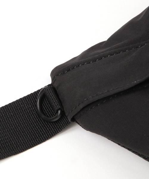 GLOBAL WORK（グローバルワーク）の「撥水ボディBAG/キッズ/577699（ボディバッグ/ウエストポーチ・キッズ・ブラック/オフホワイト・FREE）」の16枚目の写真