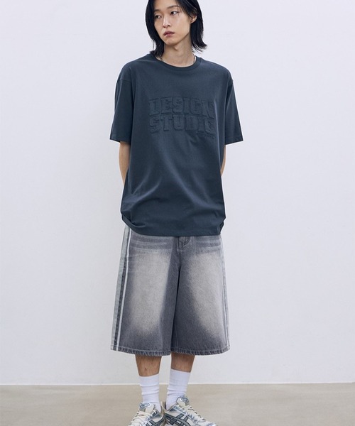 F.ILLUMINATE(フィルミネイト)の「【UNISEX】Filluminate/アップリケStudio T(Tシャツ/カットソー・レディース・ネイビー/ボルドー・LARGE/MEDIUM/SMALL)」の3枚目の写真