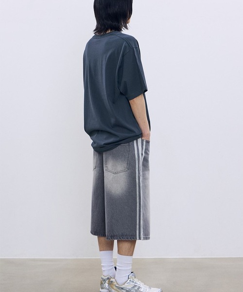 F.ILLUMINATE(フィルミネイト)の「【UNISEX】Filluminate/アップリケStudio T(Tシャツ/カットソー・レディース・ネイビー/ボルドー・LARGE/MEDIUM/SMALL)」の6枚目の写真