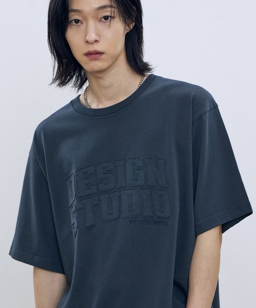F.ILLUMINATE(フィルミネイト)の「【UNISEX】Filluminate/アップリケStudio T(Tシャツ/カットソー・レディース・ネイビー/ボルドー・LARGE/MEDIUM/SMALL)」の7枚目の写真