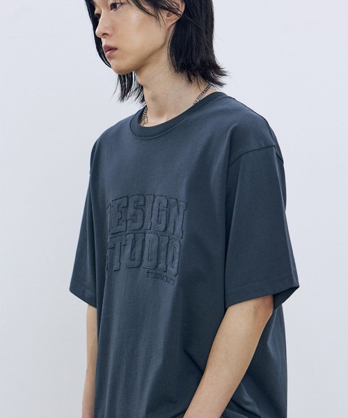 F.ILLUMINATE(フィルミネイト)の「【UNISEX】Filluminate/アップリケStudio T(Tシャツ/カットソー・レディース・ネイビー/ボルドー・LARGE/MEDIUM/SMALL)」の11枚目の写真