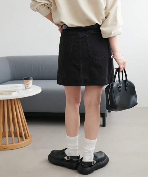 DISCOAT（ディスコート）の「コーデュロイミニスカート（スカート・レディース・ブラウン/チャコールグレー・FREE）」の6枚目の写真