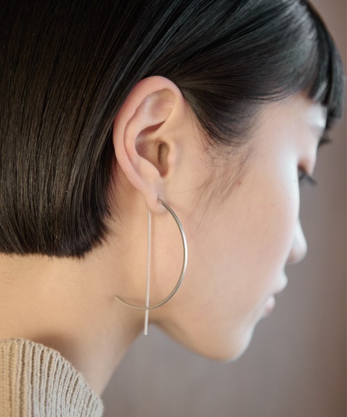 AIC.（エーアイシー）の「ハーフサークルピアス（ピアス（両耳用