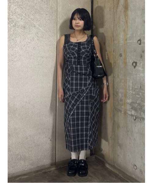 SLY（スライ）の「FRONT HOOK CHECK CAMI OP フロントホック チェック キャミワンピース 秋服（ワンピース・レディース・ブラック系その他2/ピンク系その他・FREE）」の19枚目の写真