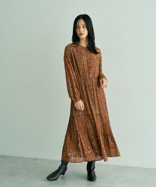 セール】ヴィンテージフラワー柄プリーツワンピース（ワンピース