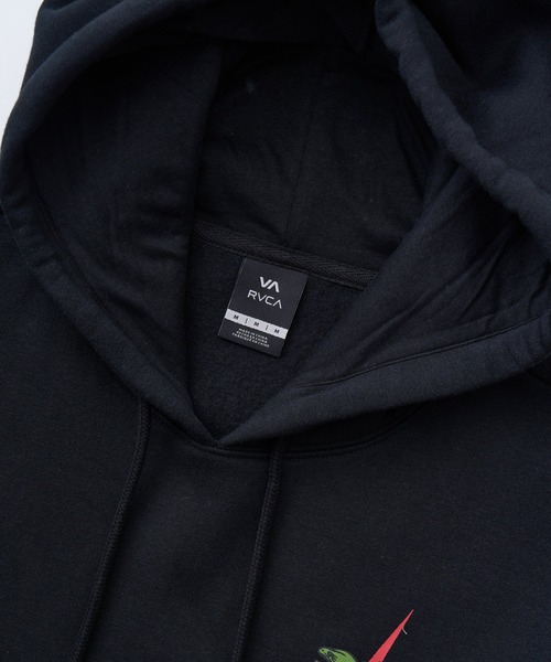RVCA(ルーカ)の「RVCA メンズ SHOCK SQUAD HOODIE パーカー 【2025年秋冬モデル】/ルーカバックグラフィックプリントパーカー・フーディー(パーカー・メンズ・ブラック・LARGE/X-LARGE/SMALL/MEDIUM)」の7枚目の写真