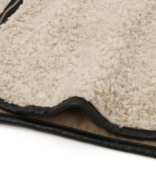 ADAM ET ROPE'(アダムエロペ)の「【WEB限定】リバーシブルボアブルゾン(ブルゾン・レディース・ブラック/ベージュ系その他・FREE)」の13枚目の写真