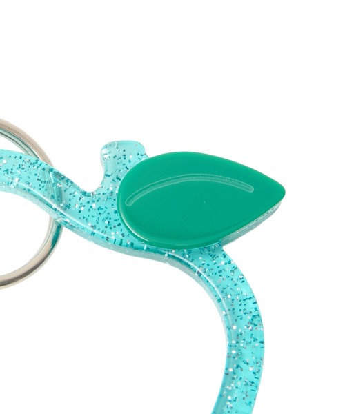 MILKFED.(ミルクフェド)の「GLITTER APPLE CARABINER(キーホルダー・レディース・ライトグリーン・ONE SIZE)」の6枚目の写真