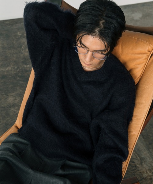 LURAKU（ルラク）の「【LURAKU】Brushed Wool V-neck Knit / LURAKU ブラッシュドウールVネックニット（ニット/セーター・メンズ・ネイビー/グレー/ブラック・SMALL/MEDIUM/LARGE）」の11枚目の写真
