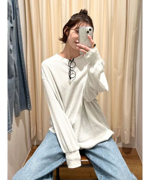 Ungrid（アングリッド）の「【WEB限定】スリーブボリュームワッフルロングスリーブTee（Tシャツ/カットソー・レディース・チャコールグレー/ネイビー/ブラウン/ボルドー/ピンク/アイボリー・FREE）」の19枚目の写真