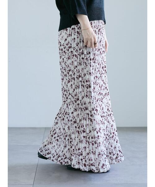 Lugnoncure（ルノンキュール）の「花柄クリンクルギャザースカート《2025autumn catalog item》（スカート・レディース・ブラック/ブラウン/オフホワイト・F）」の7枚目の写真