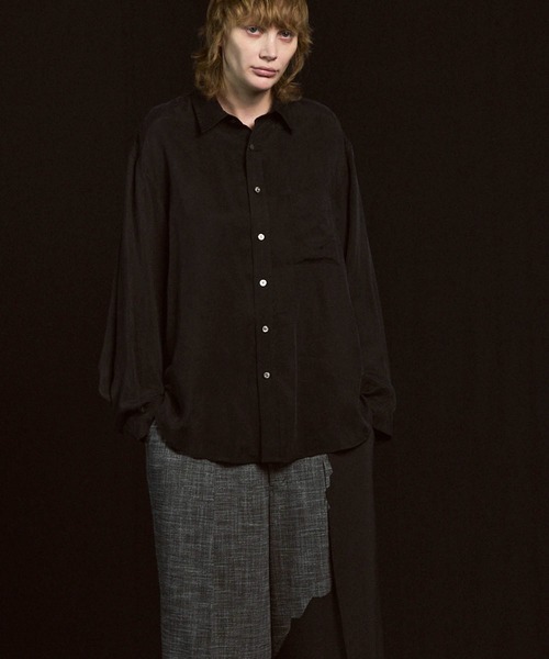 MAISON SPECIAL（メゾンスペシャル）の「《UNISEX》Prime-Over Cupra Regular Collar Shirt/プライムオーバーキュプラレギュラーカラーシャツ【MAISON SPECIAL/メゾンスペシャル】（シャツ/ブラウス・メンズ・グレイッシュベージュ/ブラック/ブラウン・0/1/2）」の13枚目の写真