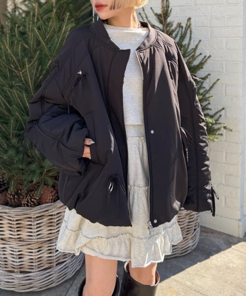 w closet（ダブルクローゼット）の「中綿リボンブルゾン（ブルゾン・レディース・ピンク/サックスブルー/ブラック/アイボリー・FREE）」の3枚目の写真