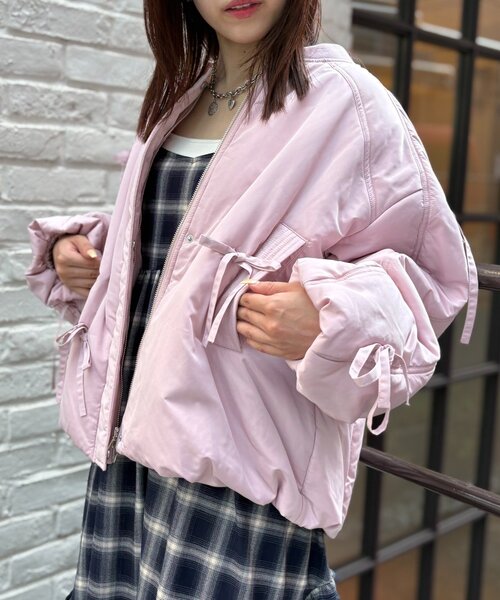 w closet（ダブルクローゼット）の「中綿リボンブルゾン（ブルゾン・レディース・ピンク/サックスブルー/ブラック/アイボリー・FREE）」の18枚目の写真