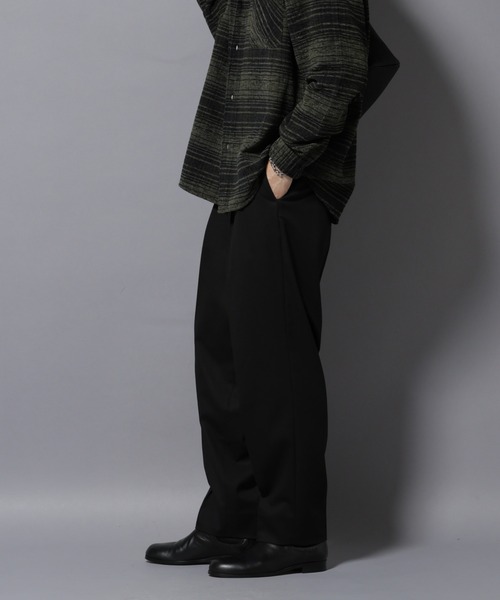 NANO universe（ナノユニバース）の「微起毛ワイド2タックテーパードパンツ（スラックス・メンズ・ブラック/ネイビー/チャコール・S/M/L）」の11枚目の写真