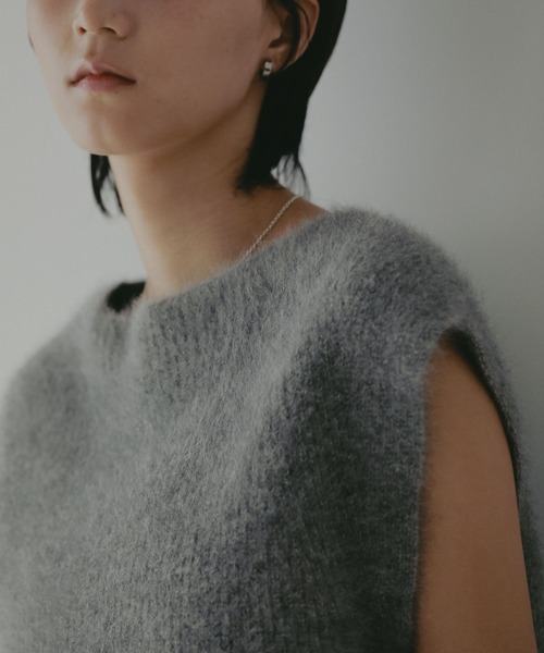 A part by（アパートバイ）の「フォックスカシミヤウールラメベスト（ベスト・レディース・ライトベージュ/グレー・FREE）」の4枚目の写真