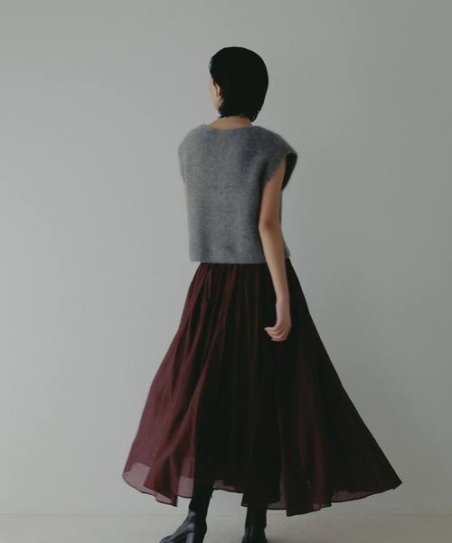 A part by（アパートバイ）の「フォックスカシミヤウールラメベスト（ベスト・レディース・ライトベージュ/グレー・FREE）」の6枚目の写真