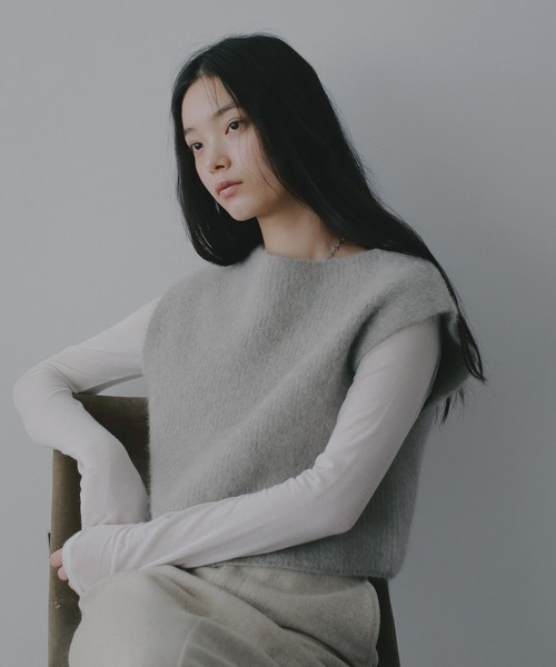 A part by（アパートバイ）の「フォックスカシミヤウールラメベスト（ベスト・レディース・ライトベージュ/グレー・FREE）」の13枚目の写真