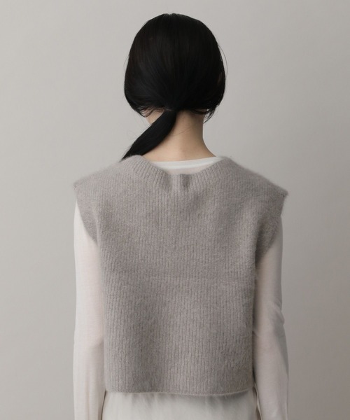 A part by（アパートバイ）の「フォックスカシミヤウールラメベスト（ベスト・レディース・ライトベージュ/グレー・FREE）」の20枚目の写真