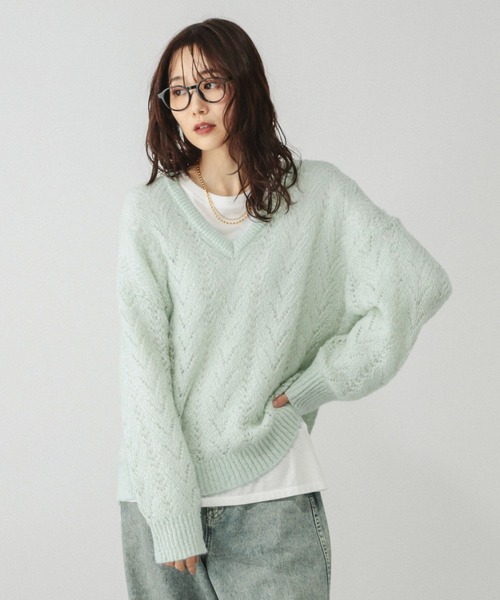 GLOBAL WORK（グローバルワーク）の「モヘヤタッチ透かし編みVネックプルオーバー/599493（ニット/セーター・レディース・ライトグリーン/スカイブルー/チャコールグレー・LARGE/MEDIUM）」の11枚目の写真