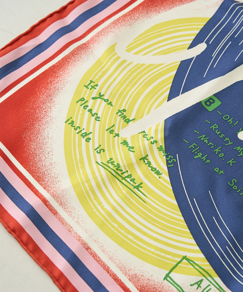 manipuri（マニプリ）の「【manipuri/マニプリ】レコード柄シルクスカーフ 65×65（バンダナ/スカーフ・レディース・レッド/ブラウン・フリー）」の9枚目の写真