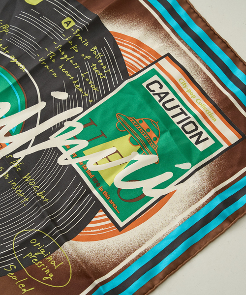 manipuri（マニプリ）の「【manipuri/マニプリ】レコード柄シルクスカーフ 65×65（バンダナ/スカーフ・レディース・レッド/ブラウン・フリー）」の6枚目の写真