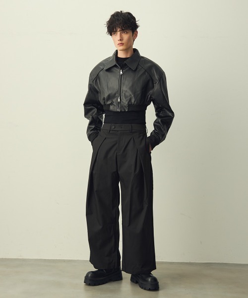 Shoowtime(ショウタイム)の「Tuck wide straight slacks / タックワイドストレートスラックス(スラックス・メンズ・グレー/ブラック・X-LARGE/LARGE/MEDIUM)」の5枚目の写真