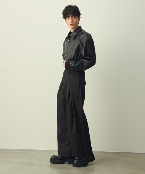 Shoowtime(ショウタイム)の「Tuck wide straight slacks / タックワイドストレートスラックス(スラックス・メンズ・グレー/ブラック・X-LARGE/LARGE/MEDIUM)」の11枚目の写真