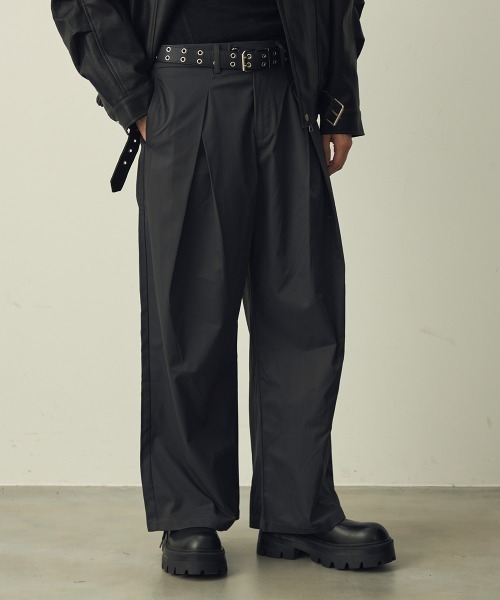 Shoowtime(ショウタイム)の「Tuck wide straight slacks / タックワイドストレートスラックス(スラックス・メンズ・グレー/ブラック・X-LARGE/LARGE/MEDIUM)」の13枚目の写真