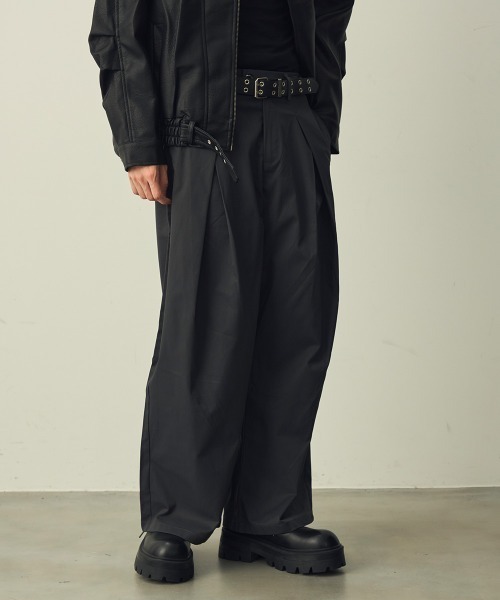 Shoowtime(ショウタイム)の「Tuck wide straight slacks / タックワイドストレートスラックス(スラックス・メンズ・グレー/ブラック・X-LARGE/LARGE/MEDIUM)」の17枚目の写真
