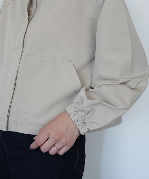 ZOZOMARKET（ゾゾマーケット）の「ボリュームスリーブシャツジャケット-ZOZOMARKET by ハヤシアンナ（シャツ/ブラウス・レディース・サンドベージュ・マルチサイズ）」の8枚目の写真