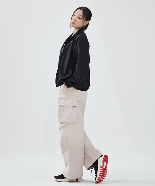 NIKE(ナイキ)の「ナイキ スポーツウェア ウィメンズ ミッドライズ オーバーサイズド ウーブン カーゴ パンツ / Nike Sportswear Women's Mid-Rise Oversized Woven Cargo Pants HV1967-667 Silt Red(カーゴパンツ・レディース・ピンク系その他2・S/XL/L/XS/M)」の3枚目の写真