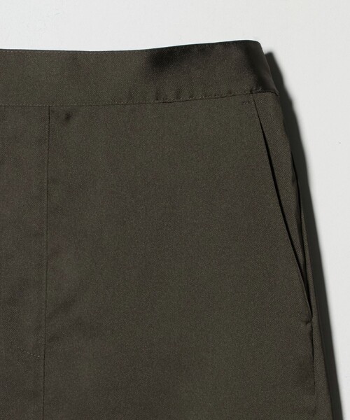 A DAY IN THE LIFE UNITED ARROWS(アデイインザライフユナイテッドアローズ)の「サテン カーゴスカート ‐ウォッシャブル‐<A DAY IN THE LIFE>(スカート・レディース・ブラウン系/ブラック/オリーブ・FREE)」の10枚目の写真