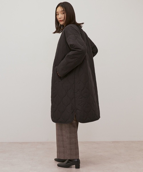 AMERICAN HOLIC（アメリカンホリック）の「あったかリバーシブルキルティングコート（その他アウター・レディース・ブラック/ネイビー/オフホワイト・M/L）」の11枚目の写真