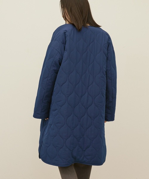 AMERICAN HOLIC（アメリカンホリック）の「あったかリバーシブルキルティングコート（その他アウター・レディース・ブラック/ネイビー/オフホワイト・M/L）」の17枚目の写真