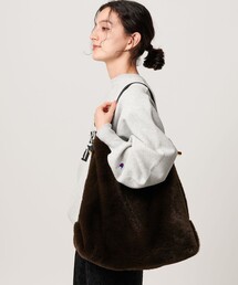 VIOLAd'ORO｜ヴィオラドーロのショルダーバッグ（A4サイズ収納可）通販